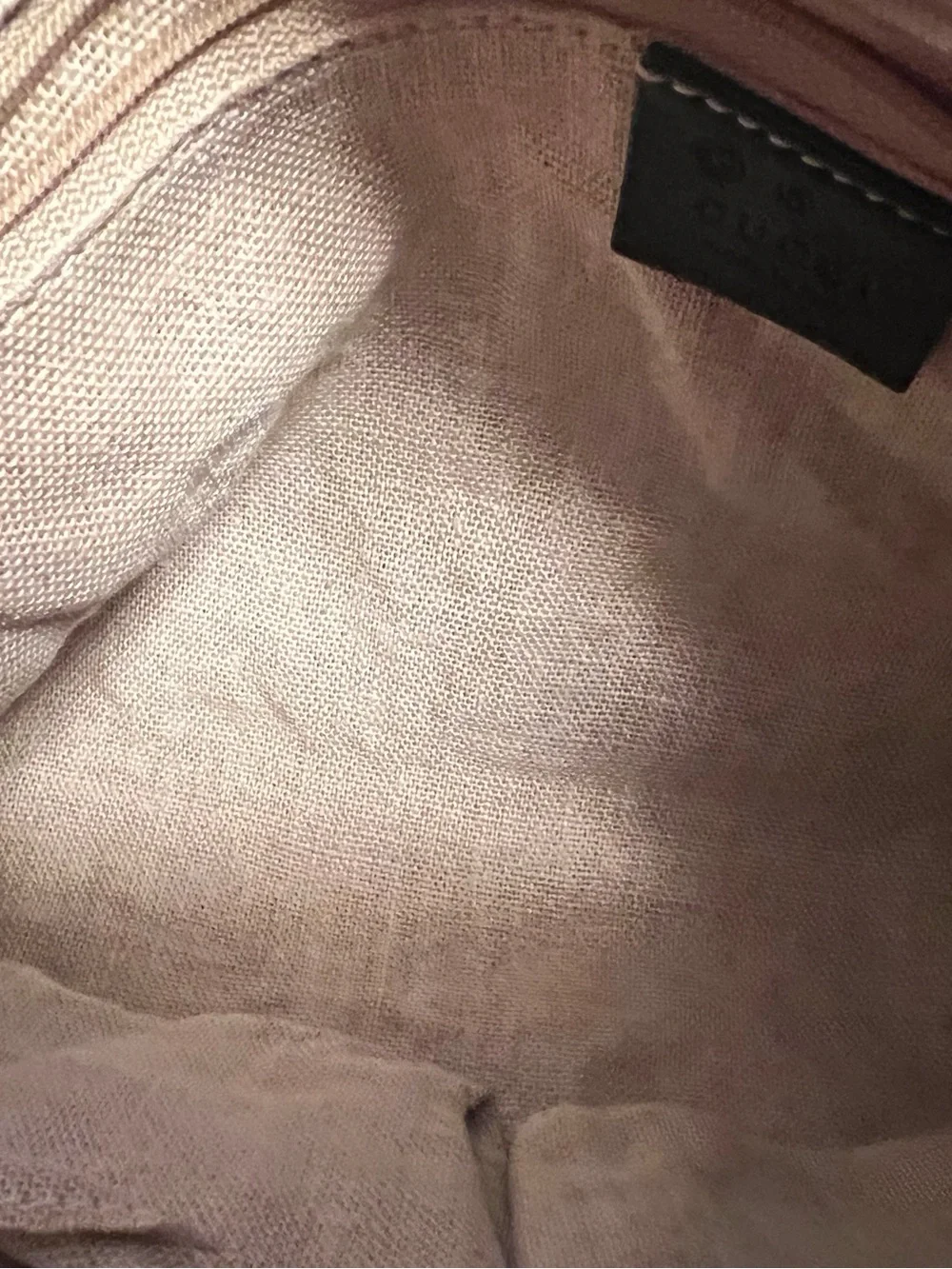 Gucci Black Embossed Leather Messenger Crossbody